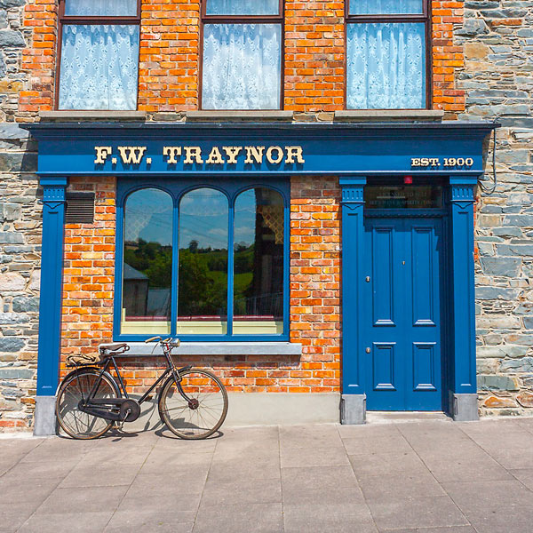 Image of a Traditional wooden shop front - F.W. Traynor's Pub
